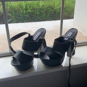 Steve Madden platform sandals